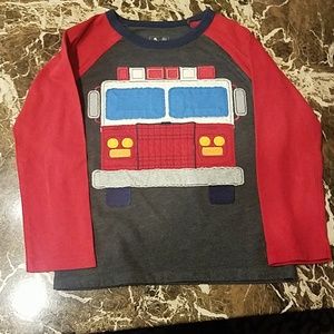 Gap boys T-shirt 5yrs